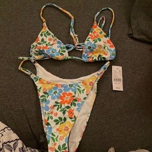 Floral pac sun bikini size small